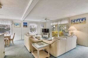 House, 5 Bedrooms | Living room - San Simeon East 8 S. 7th St. by Long & Foster (Bethany Beach)