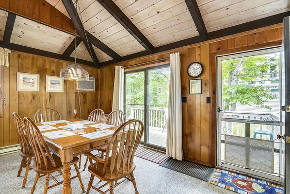 House, 3 Bedrooms | Private kitchen