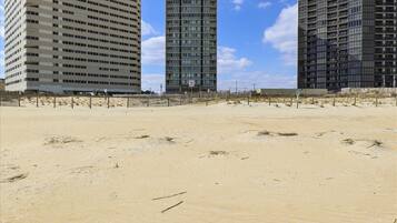 Townhome, 2 Bedrooms | Beach