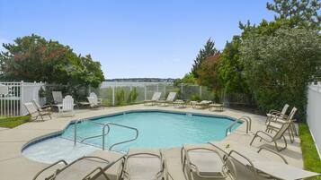 Townhome, 5 Bedrooms | Pool | Outdoor pool