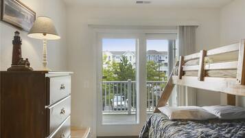 Townhome, 5 Bedrooms | 5 bedrooms, individually decorated, individually furnished, bed sheets