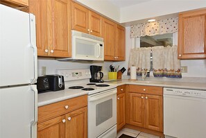 Townhouse, 2 kamar tidur | Dapur pribadi