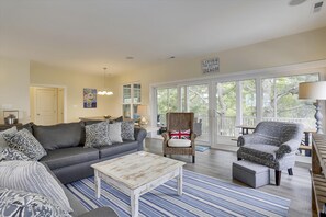 House, 6 Bedrooms | Living room - The Burrow by Long & Foster (Bethany Beach)