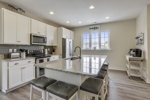 House, 6 Bedrooms | Private kitchen - The Burrow by Long & Foster (Bethany Beach)