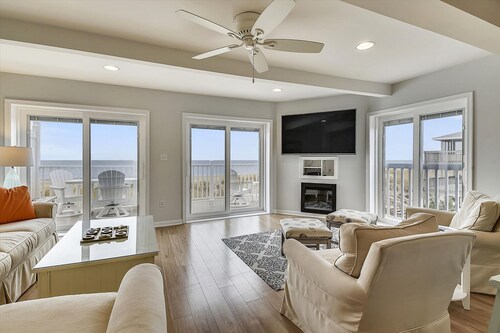 The Shoals Unit #3 by Long & Foster