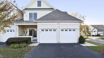 House, 4 Bedrooms | Exterior