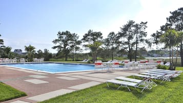 House, 4 Bedrooms | Pool | Outdoor pool