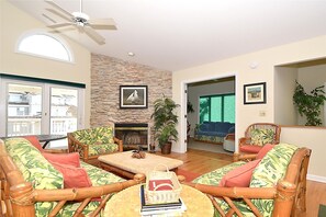 Interior - Ocean Ridge East 18 Sheats by Long & Foster (Bethany Beach)