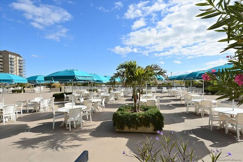 Sea Colony 905 Chesapeake House by Long & Foster