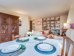 Dining - Ty Mam Goz by Interhome (La Trinité Sur Mer)