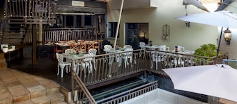 InnJoy Boutique Hotel