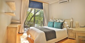 Luxury Loft | Minibar, in-room safe, individually decorated, individually furnished - InnJoy Boutique Hotel (Centurion)