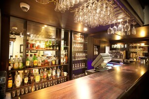 Bar (en la propiedad)