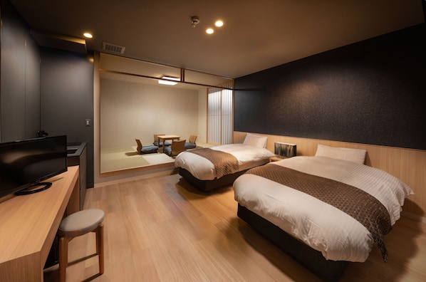 Japanese Western Style Room with Kitchenette | Down comforters, pillowtop beds, blackout drapes, free WiFi - Connect Inn Shichijokamogawa (Kyoto)