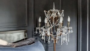 1 bedroom, iron/ironing board, free WiFi, bed sheets - Unique & Chic Apartment with Spectacular Outside Living Room (SF)