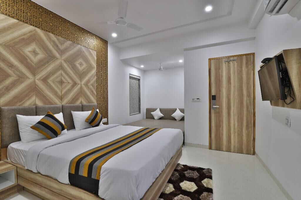 In-room safe, individually decorated, individually furnished, free WiFi