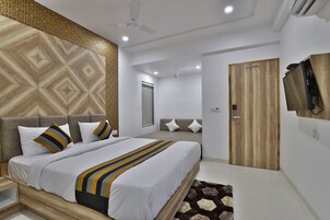 In-room safe, individually decorated, individually furnished, free WiFi