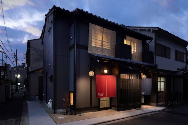 Exterior - Kanade Kujoaketachobettei (Kyoto)