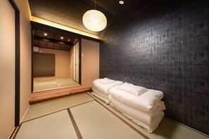 独立别墅 (Private Vacation Home, South side) | 羽绒被、遮光窗帘、免费 WiFi、床单
