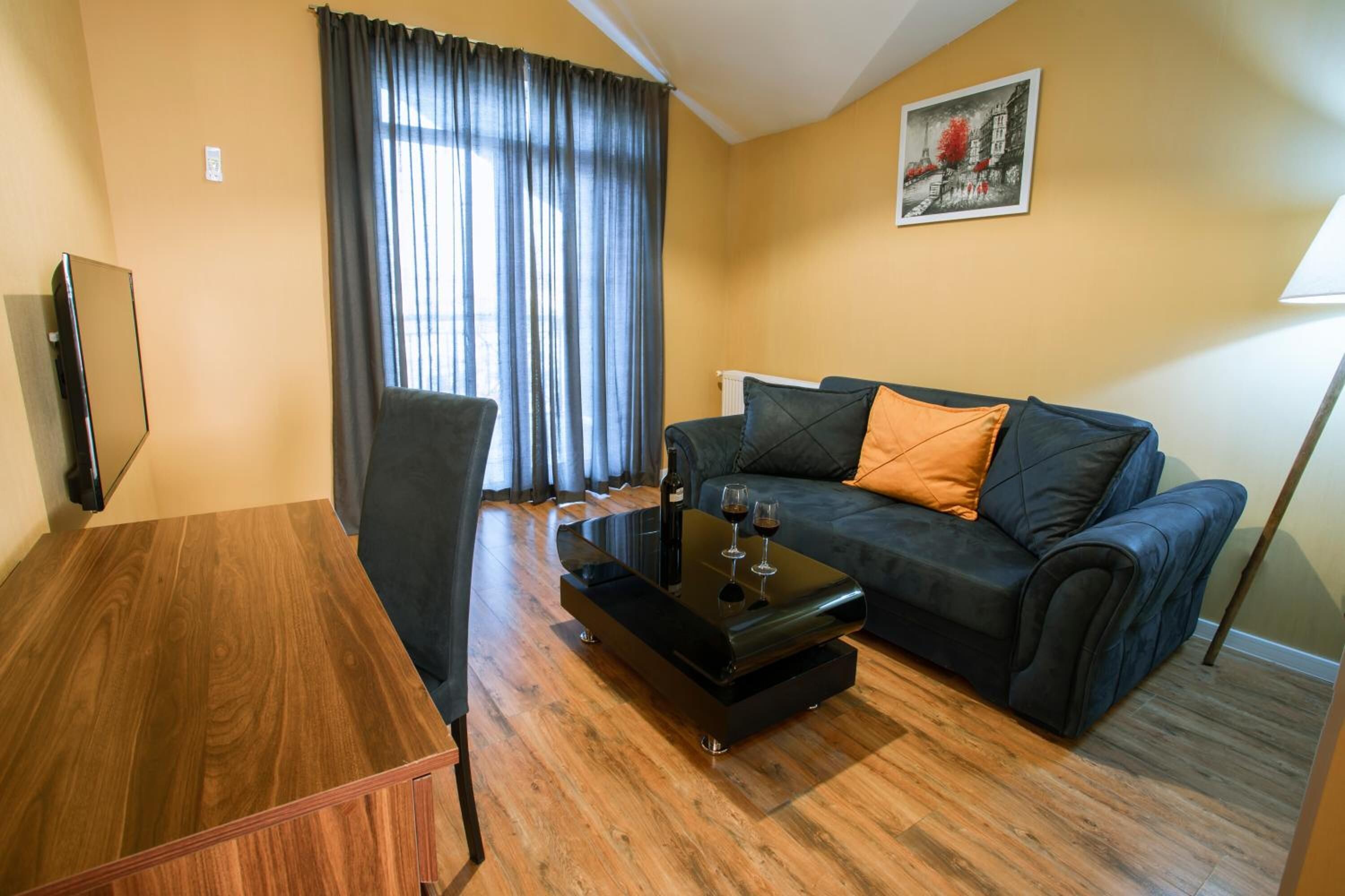 Photo - Apart Hotel West