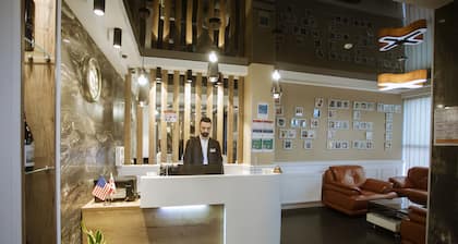 Hotel West