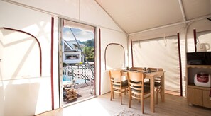 Glamping | In-room dining