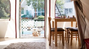 Glamping | In-room dining - Baobao Pension (Gapyeong)