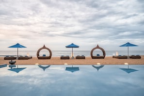 Sundeck