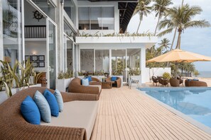 Sundeck - The Beach House by Reveal (Kamburugamuwa)