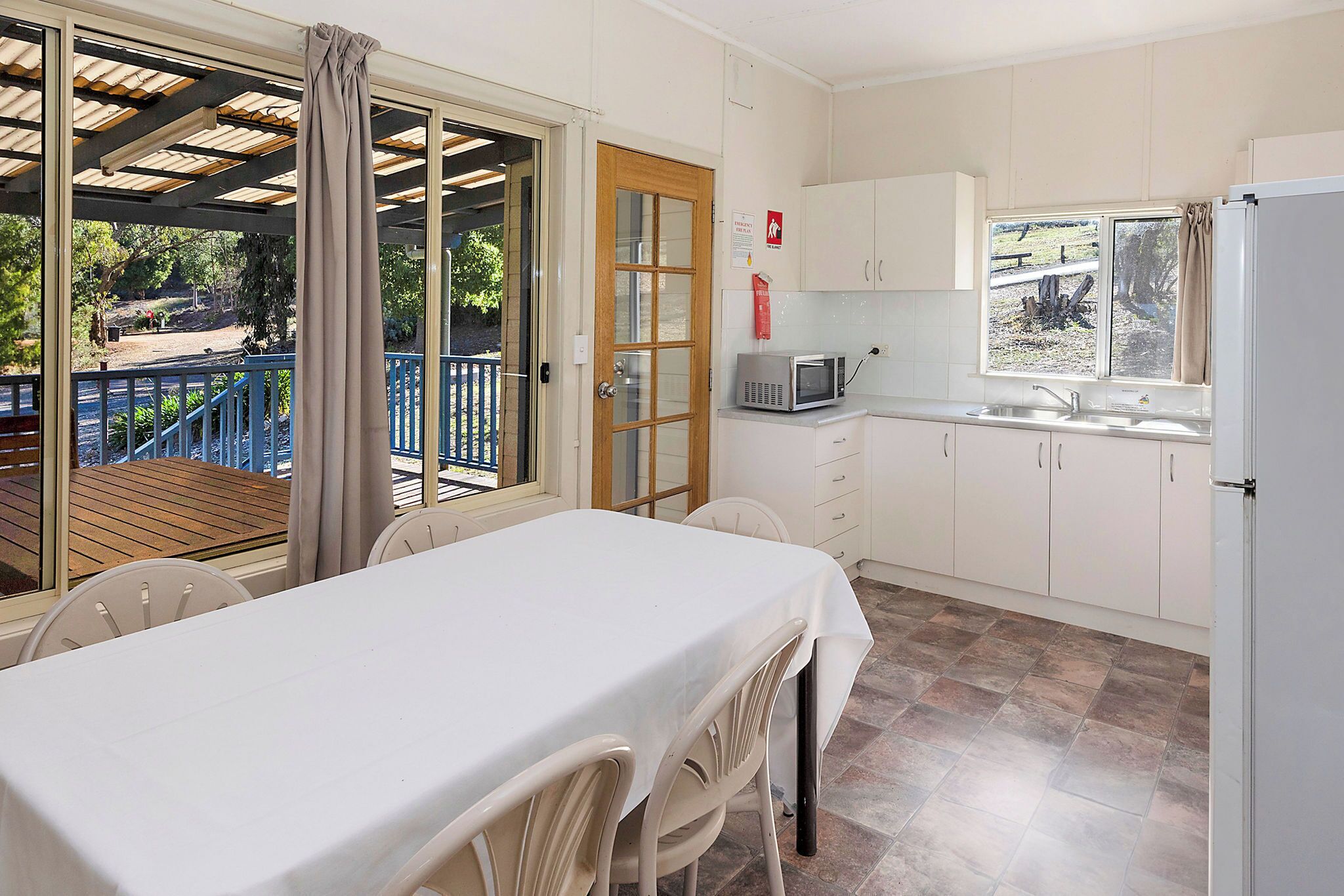 Standard Cabin - Sleeps 8 | Private kitchen