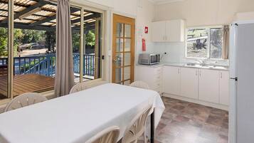 Standard Cabin - Sleeps 8 | Private kitchen