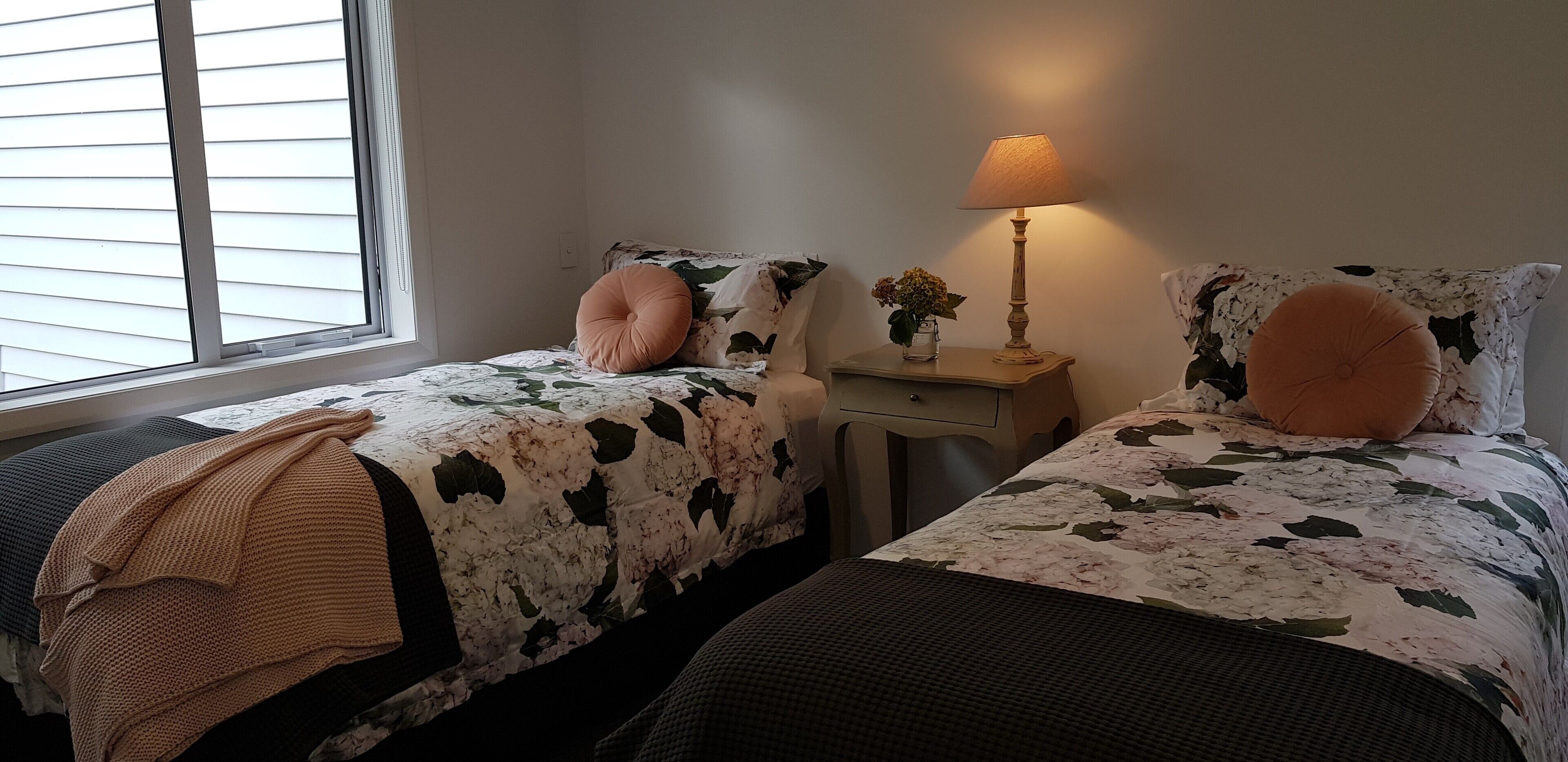 2 slaapkamers, een strijkplank/strijkijzer, wifi, beddengoed