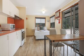 Standard Cabin - Sleeps 2 | Living area | 32-inch flat-screen TV with cable channels, TV - Reflections Copeton Waters - Holiday Park (Copeton)