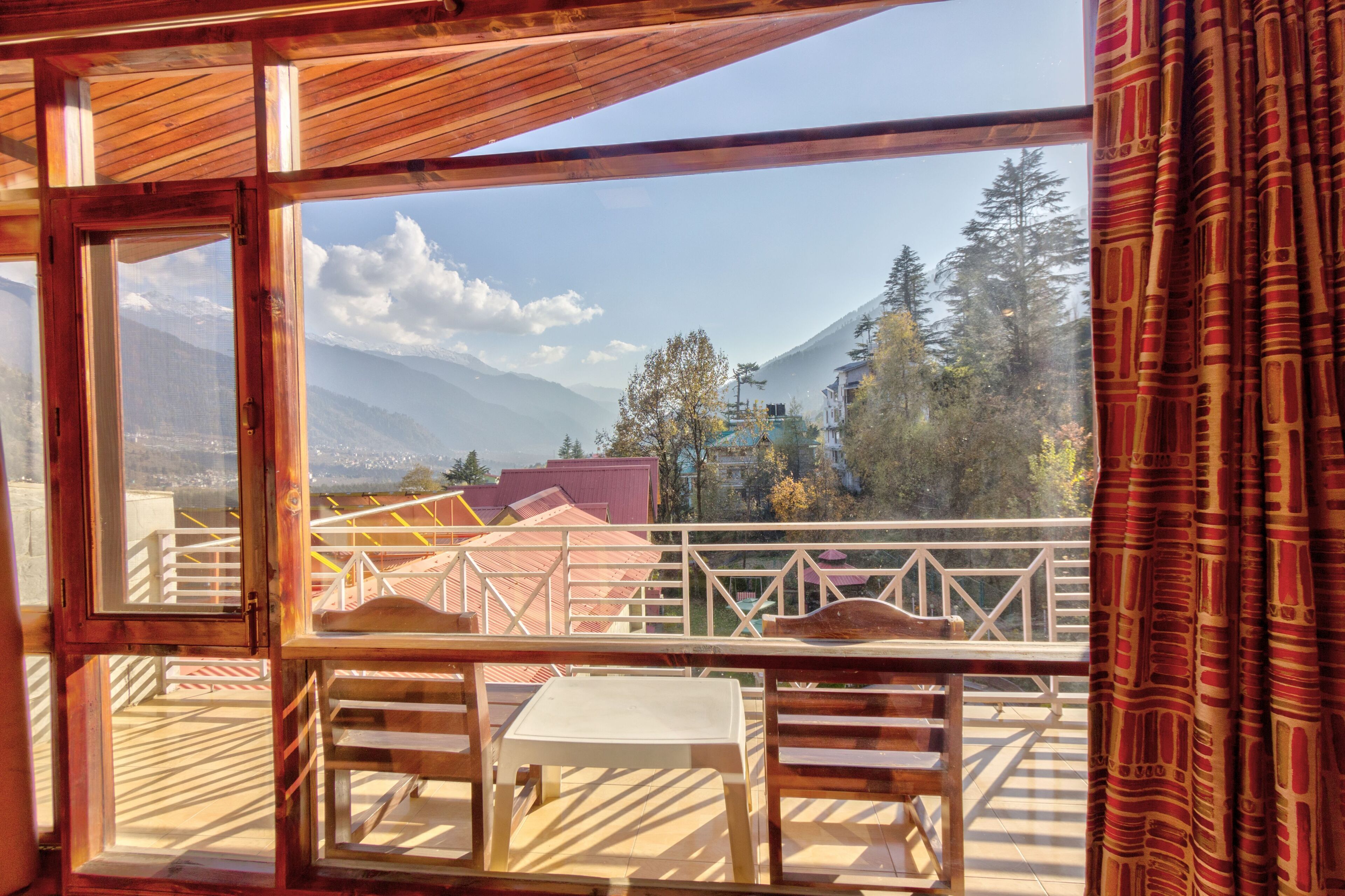 Family Studio Suite | Premium bedding, memory-foam beds, individually decorated