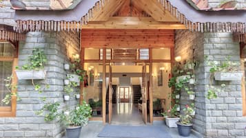 Fachada de la propiedad