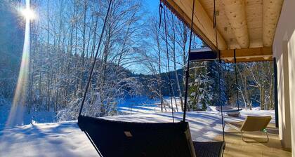 Cottage on the lake with sauna and whirlpool