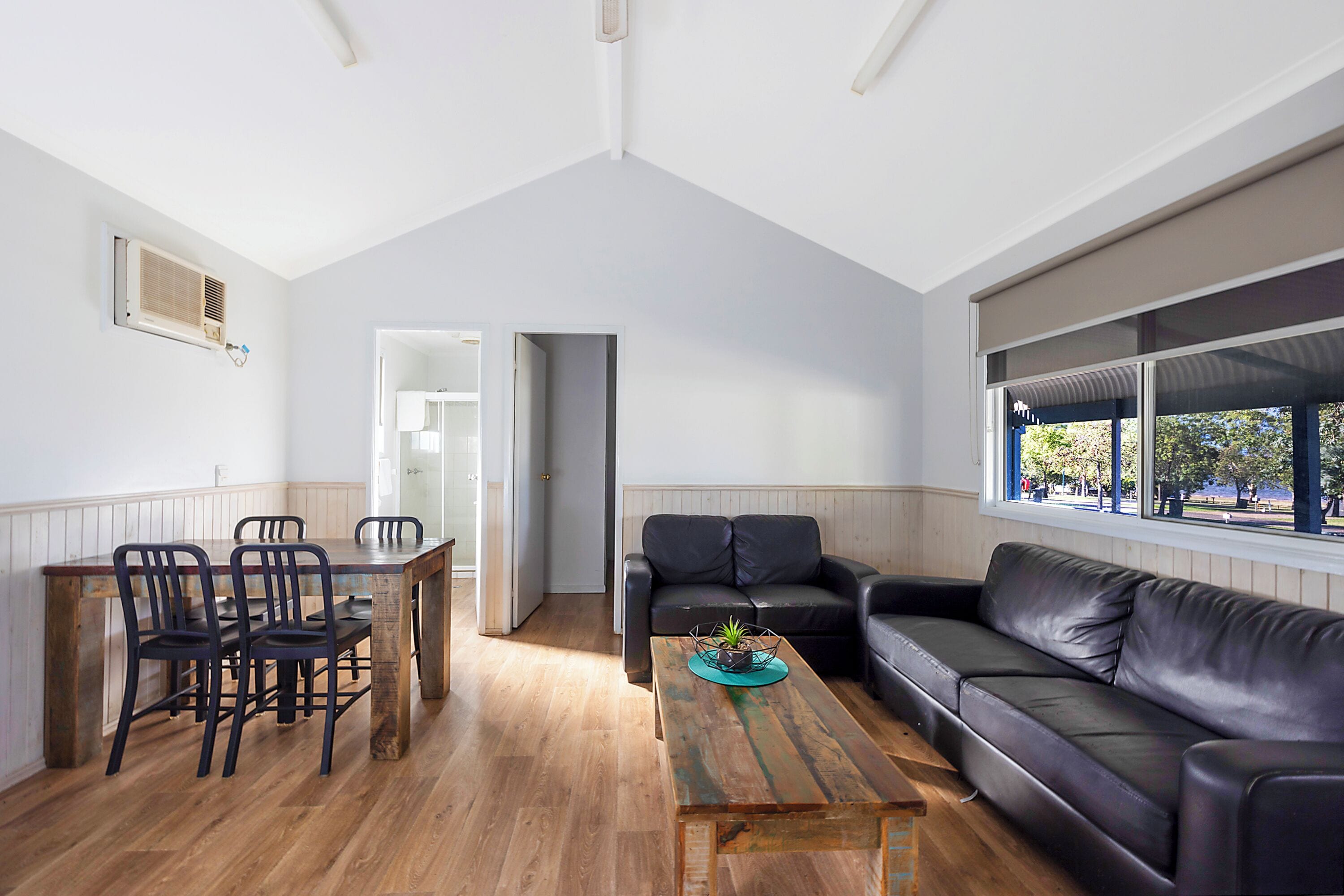 Standard Cabin - Sleeps 6 | Living area