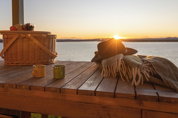 Deluxe Cabin (Chalet) - Sleeps 6 | Lake view