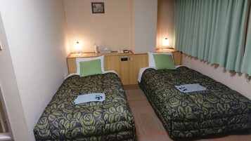 Quarto duplo, para fumantes | Escrivaninha, Wi-Fi de cortesia