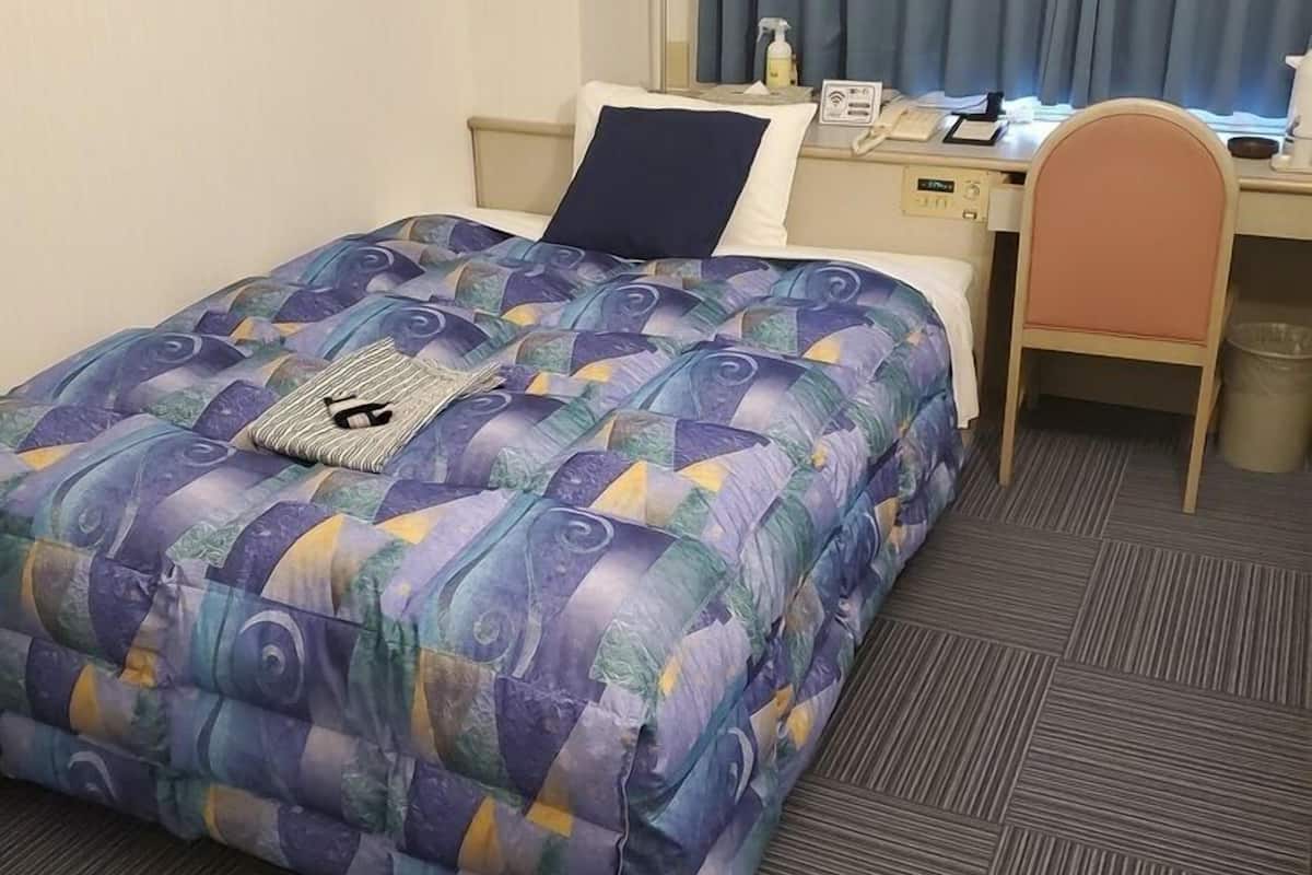 single room b, smoking | 1 bedroom, desk, free wifi