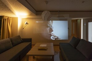 独立别墅 (Private Vacation Home) | 客厅 | 50-英寸液晶电视（配备数码频道）、电视、DVD 播放器
