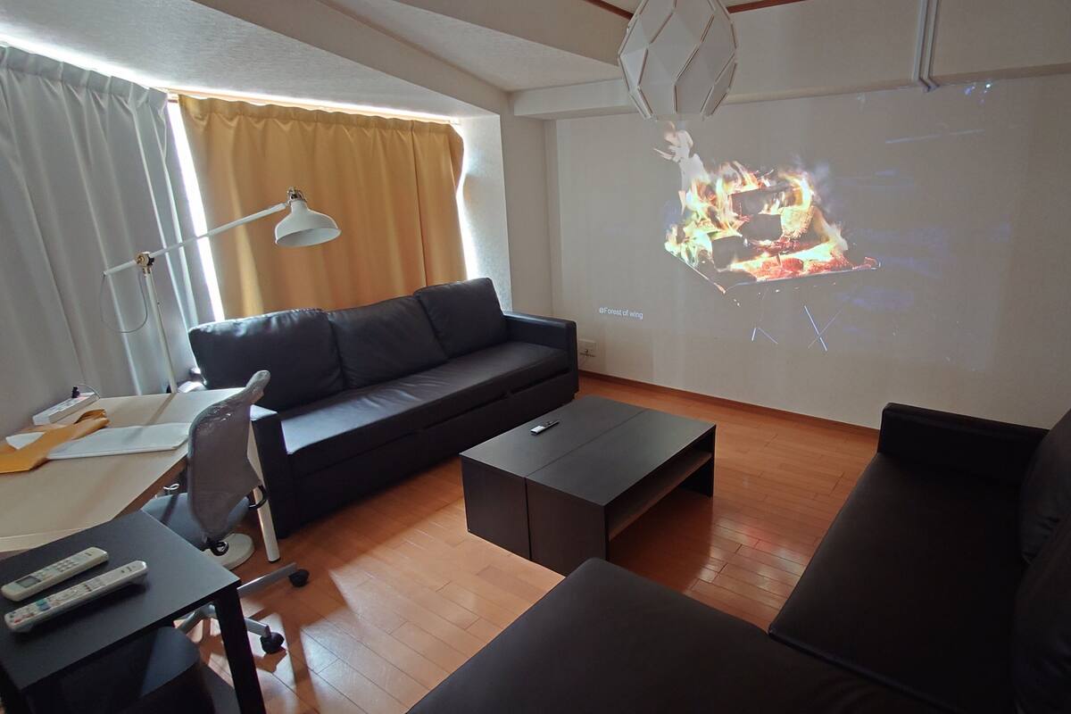 5 chambres, bureau, espace de travail pour ordinateur portable