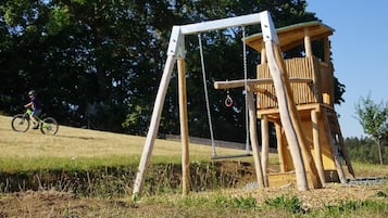 Área de juegos infantiles al aire libre