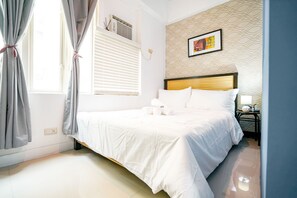 T1 16G | Individually decorated, individually furnished, free WiFi, bed sheets - Indigo McKinley Hill Stamford Residences (Taguig)