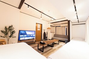하우스 (Private Vacation Home) | 거실 공간 | 평면 TV
