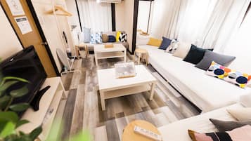 Private Vacation Home | Living room