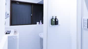 Private Vacation Home | Bathroom