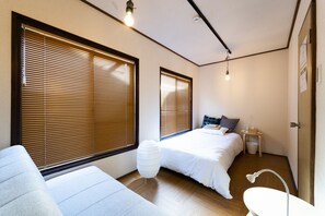 Private Vacation Home | 3 bedrooms, iron/ironing board, free WiFi