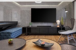 Exclusive Apartment, 4 Bedrooms | Living area | 70-inch flat-screen TV with cable channels, Smart TV, Netflix - Acropolis Unique Residence (Athens)