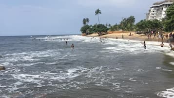 Una playa cerca